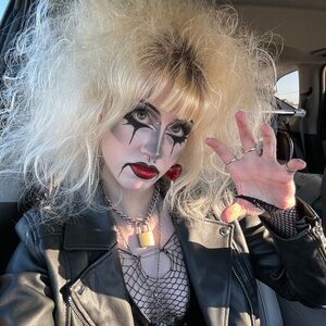 Meet your Posher, Layne